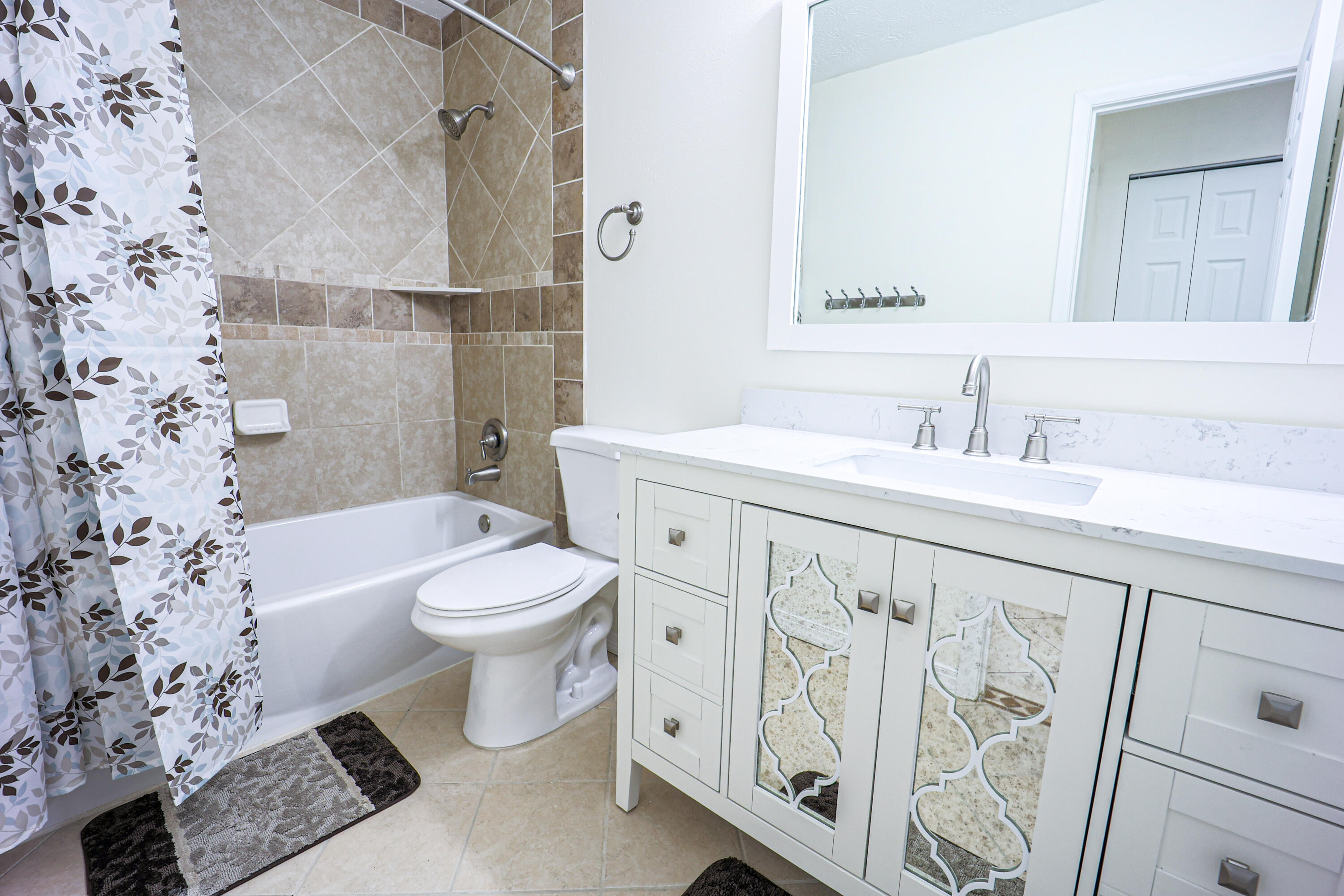 738 Southwest Bond Road Port St. Lucie, FL 34953 - Photo 3 of 16 AP7A7637