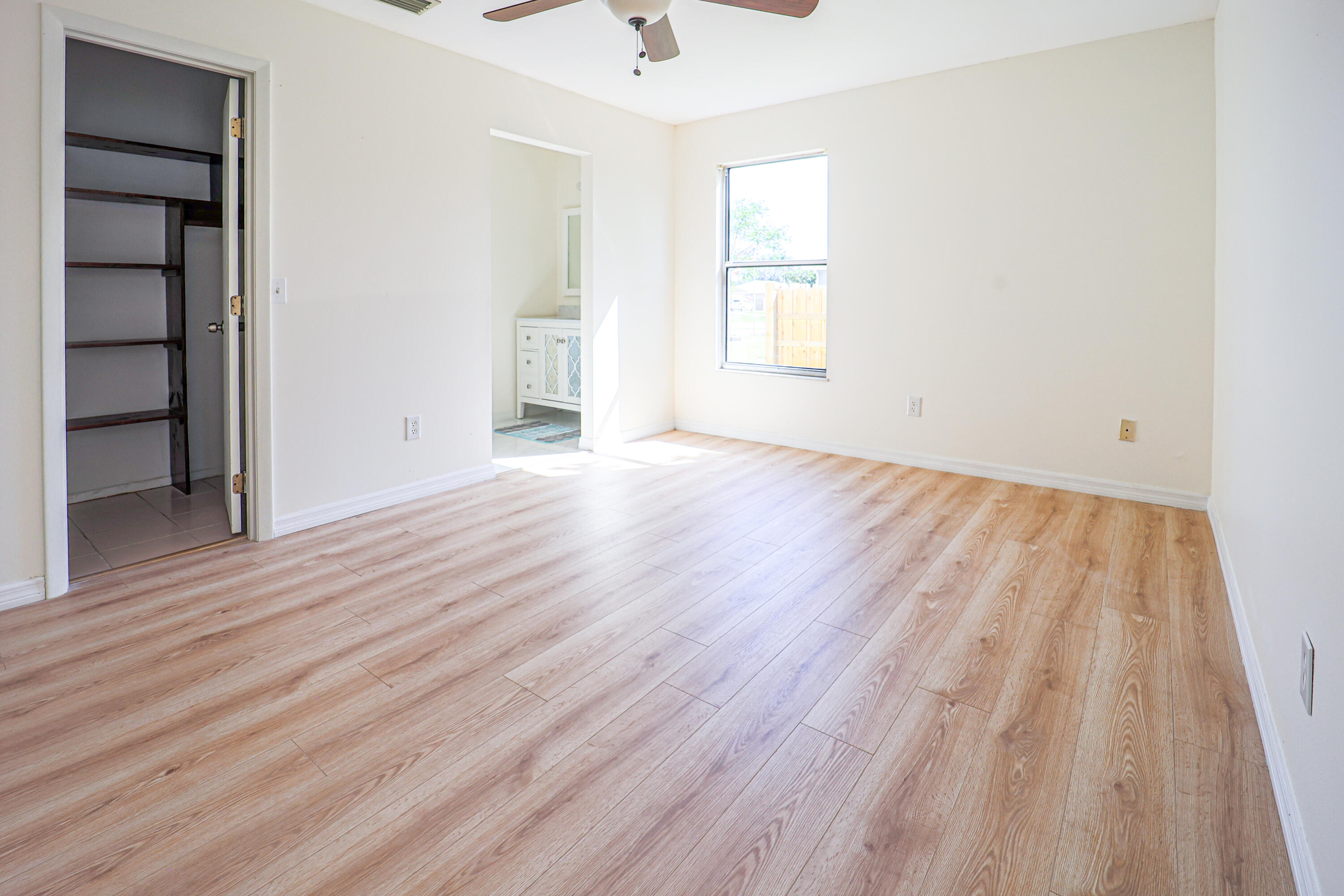 738 Southwest Bond Road Port St. Lucie, FL 34953 - Photo 6 of 16 AP7A7644