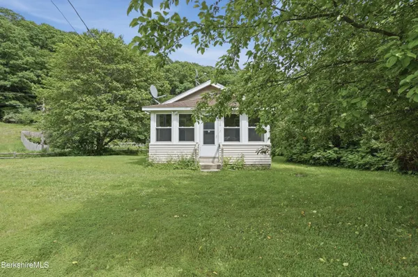 $224,900 | 688 Cheshire Road, Lanesborough, MA 01237