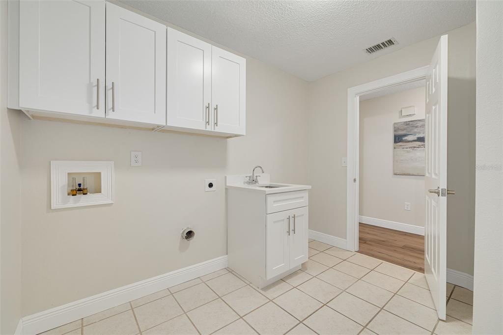 4415 Marine Parkway New Port Richey, FL 34652 - Photo 33 of 61