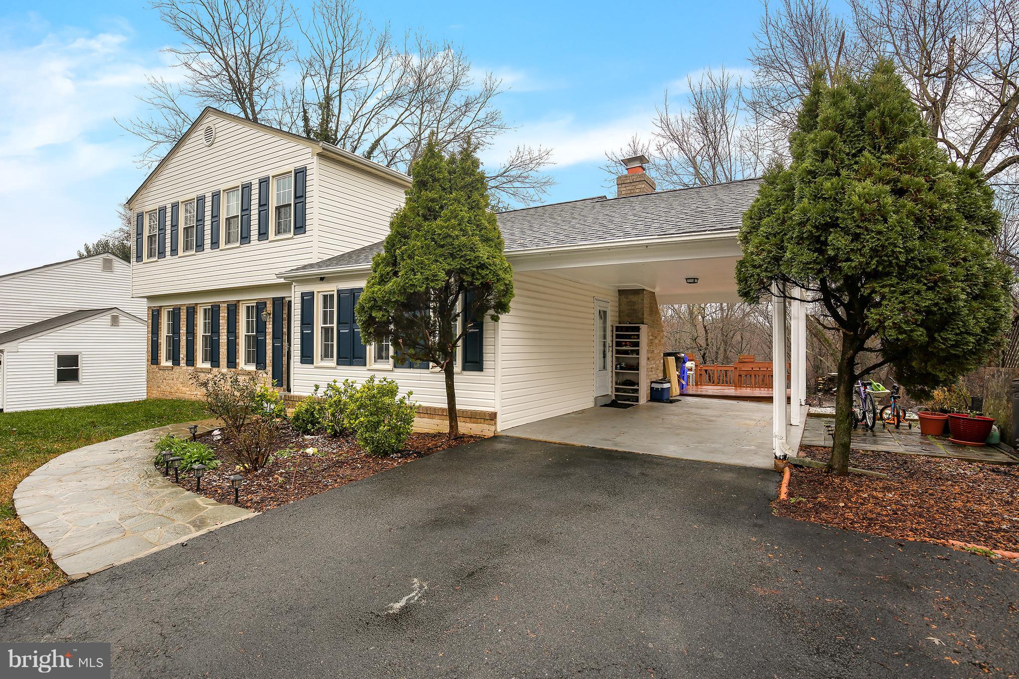 3220 Llewellyn Field Road Olney, MD 20832 - Photo 3 of 35