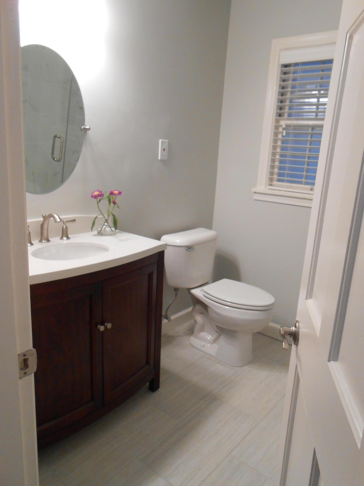 3205 Beals Branch Road Louisville, KY 40206 - Photo 8 of 18 First Floor Bath Shower