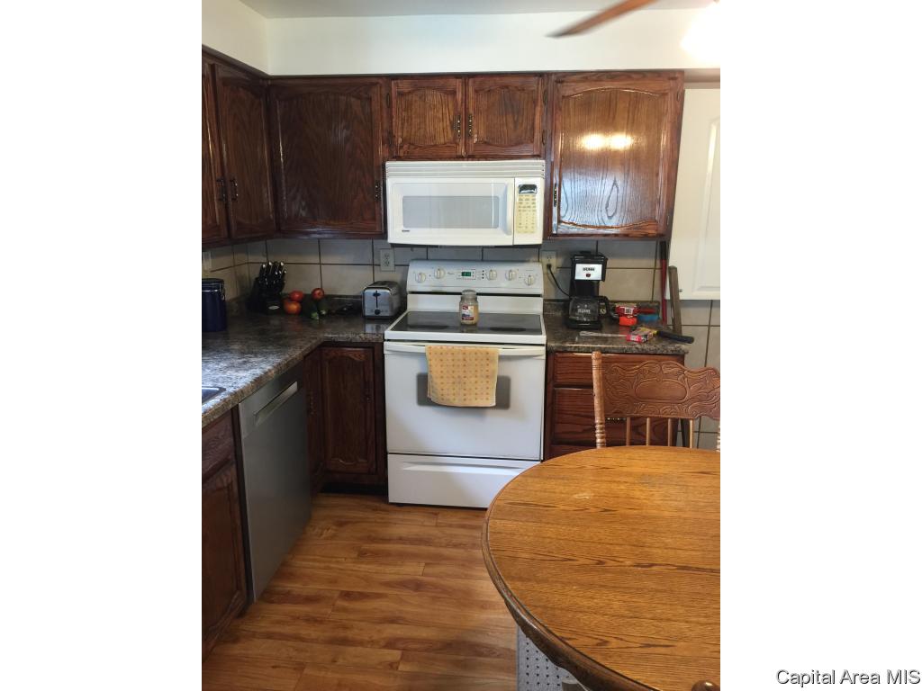 3555 East Hooker Street Springfield, IL 62703 - Photo 2 of 13