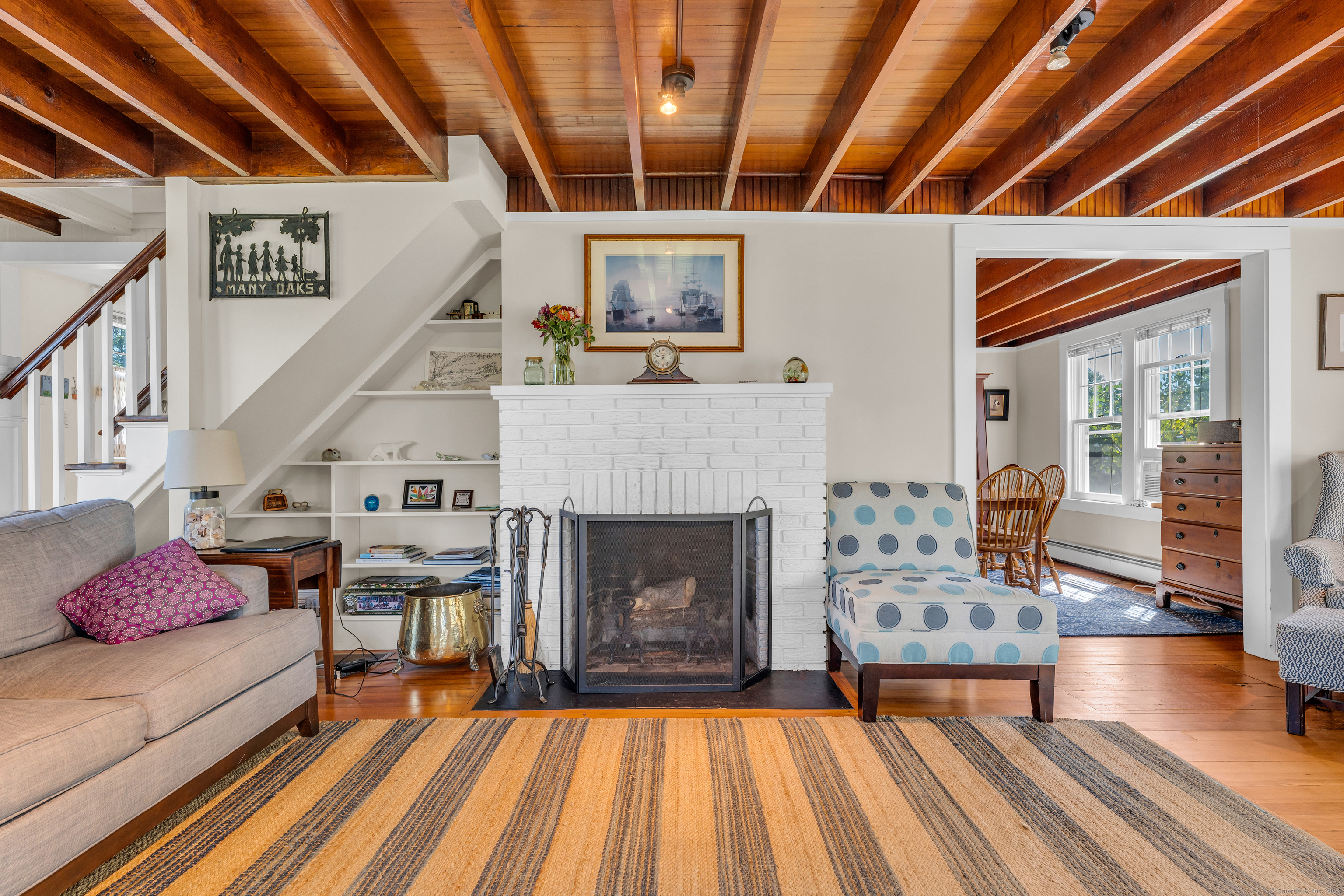 27 Ridgewood Avenue Madison, CT 06443 - Photo 5 of 31 The gracious sized Living Room.