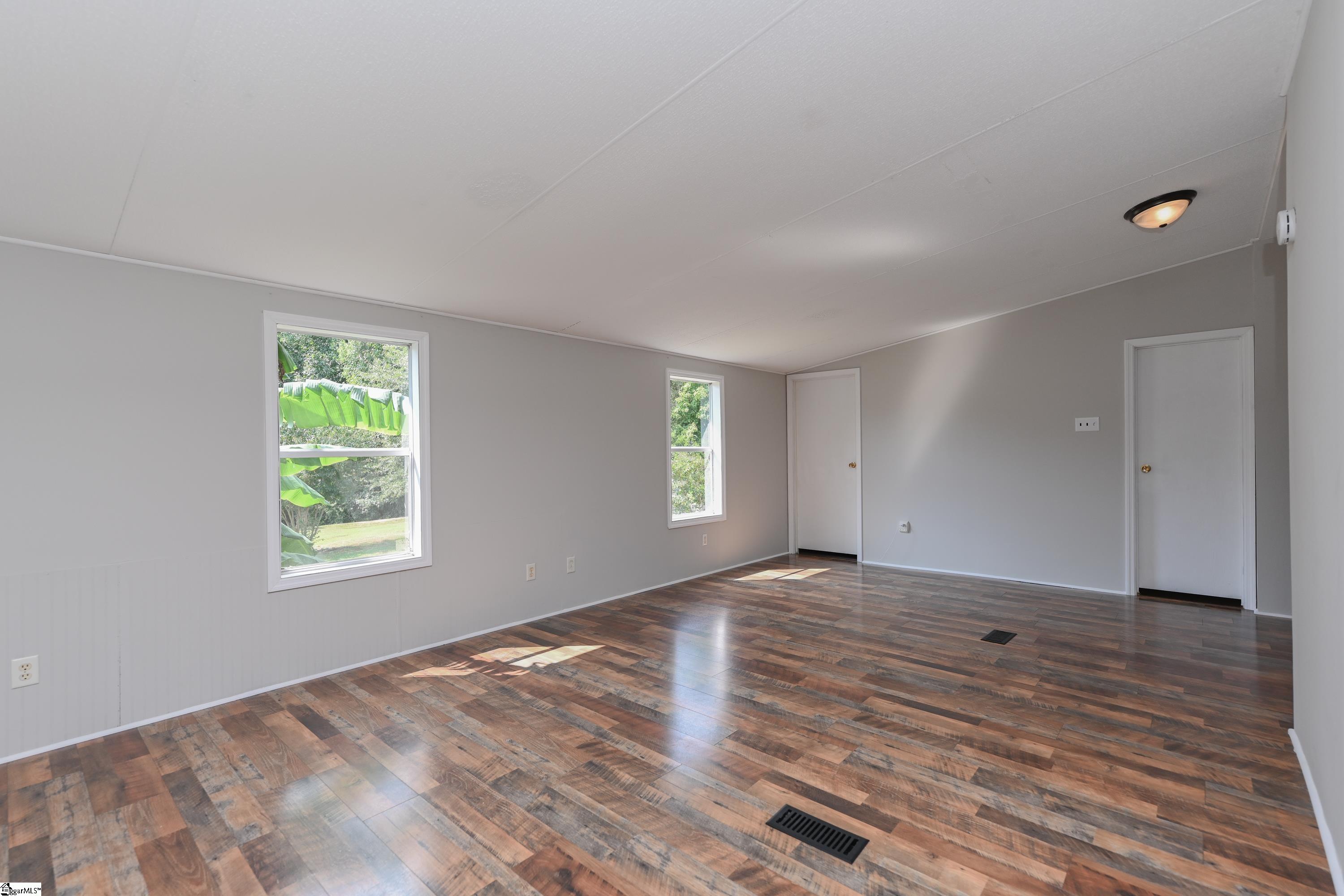 135 Gray Barn Road Clinton, SC 29325 - Photo 11 of 28 Gallery Image 11
