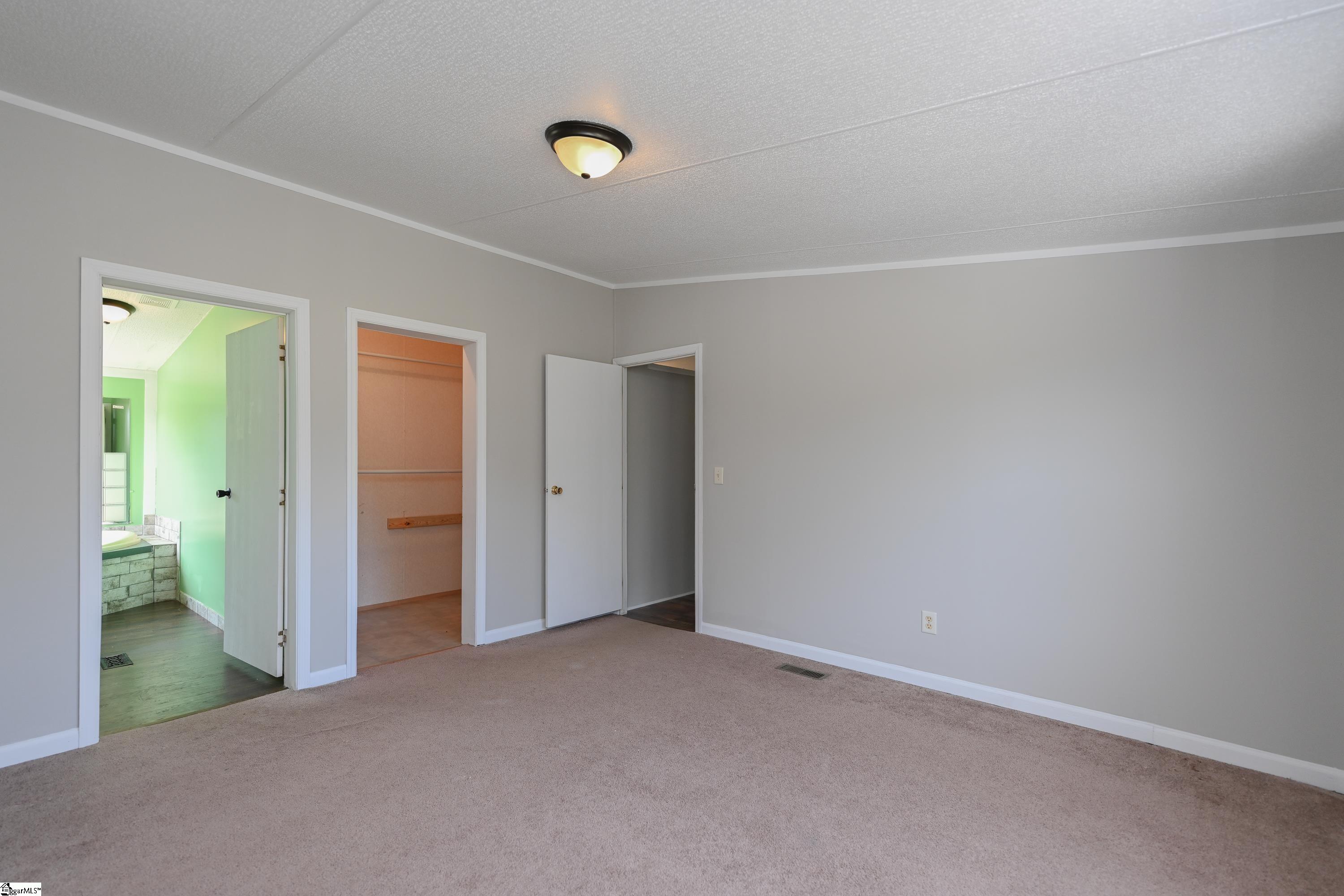 135 Gray Barn Road Clinton, SC 29325 - Photo 16 of 28 Gallery Image 16