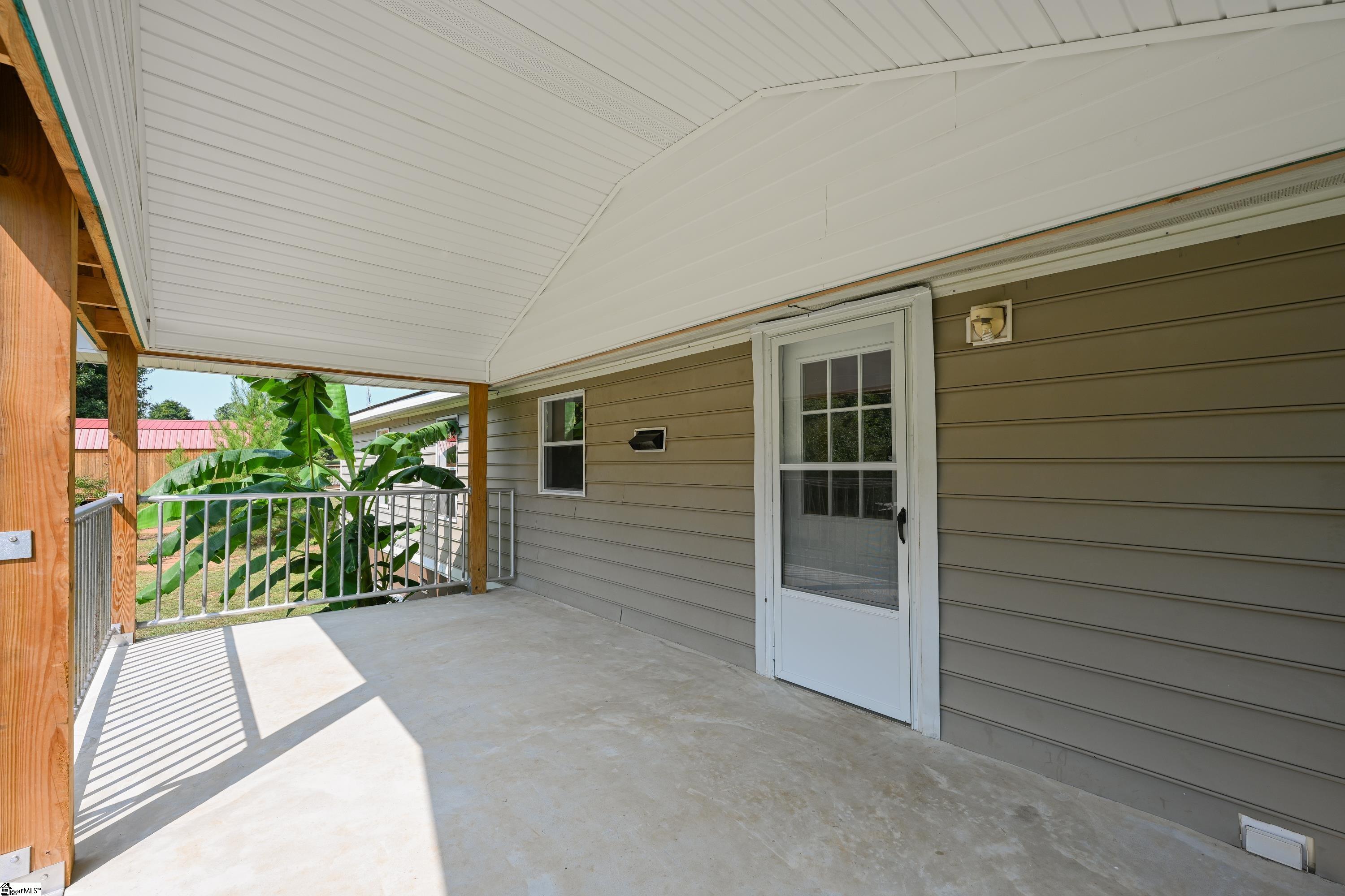 135 Gray Barn Road Clinton, SC 29325 - Photo 20 of 28 Gallery Image 20