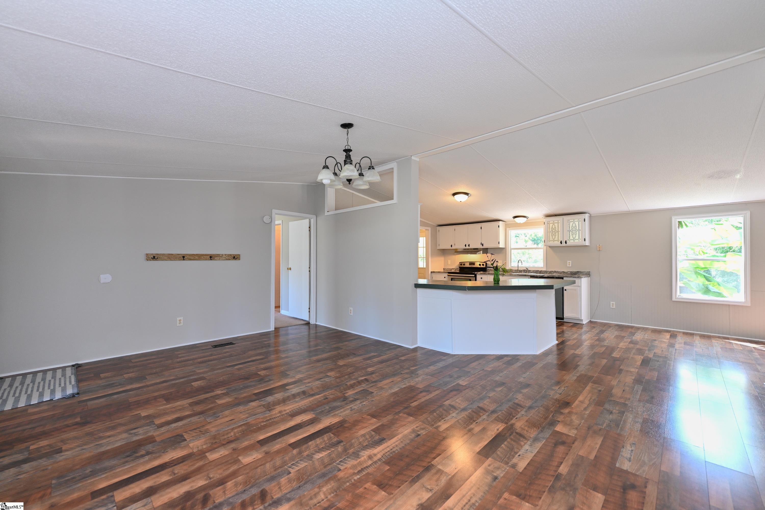 135 Gray Barn Road Clinton, SC 29325 - Photo 3 of 28 Gallery Image 3