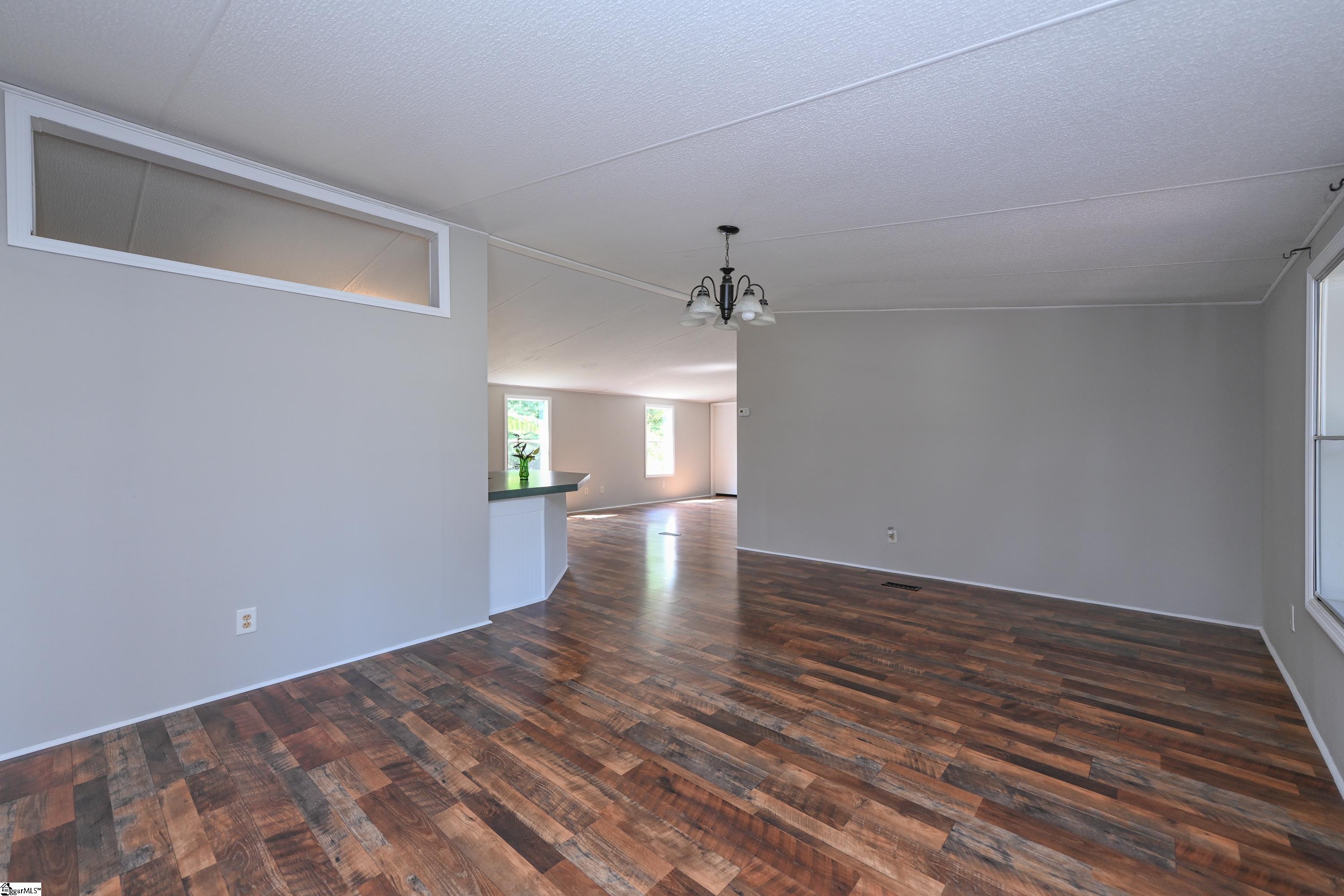 135 Gray Barn Road Clinton, SC 29325 - Photo 4 of 28 Gallery Image 4