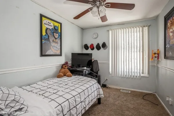 $289,900 | 1797 Queensbury Circle, Hoffman Estates, IL 60169