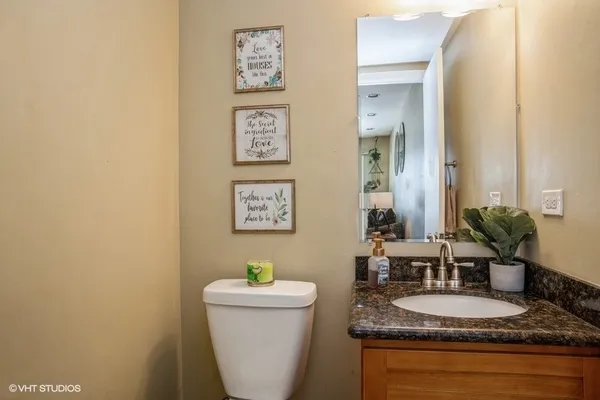 $289,900 | 1797 Queensbury Circle, Hoffman Estates, IL 60169