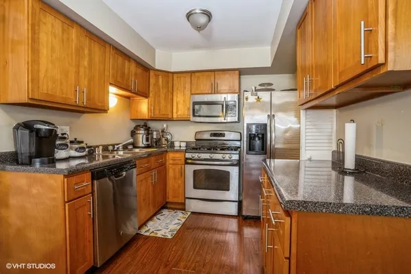 $289,900 | 1797 Queensbury Circle, Hoffman Estates, IL 60169