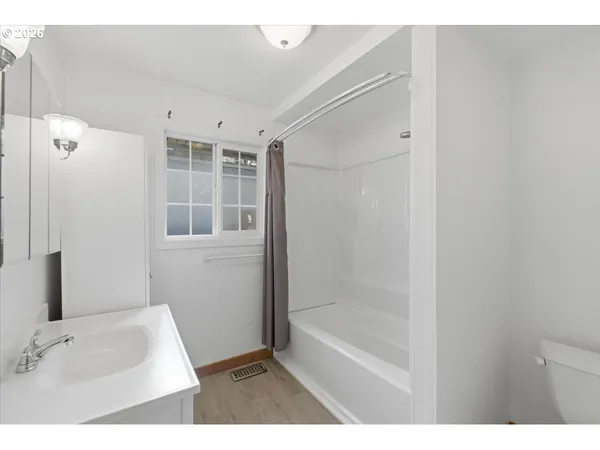 $770,000 | 2148 Main Street, Philomath, OR 97370