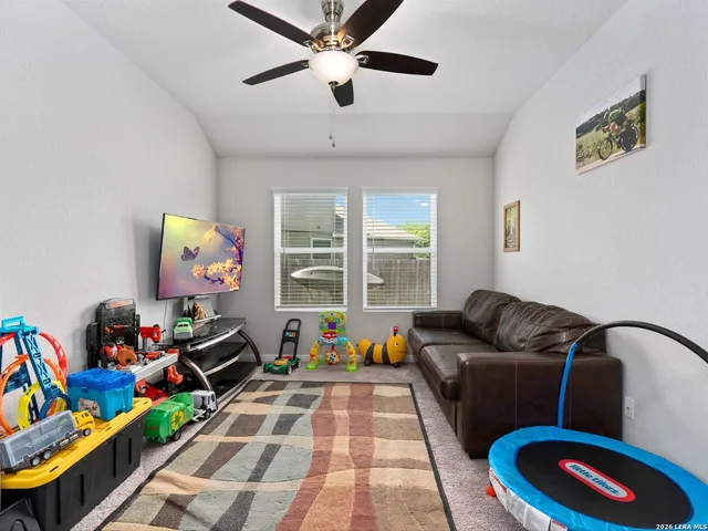 $2,400 | 597 Summersweet Road, New Braunfels, TX 78130