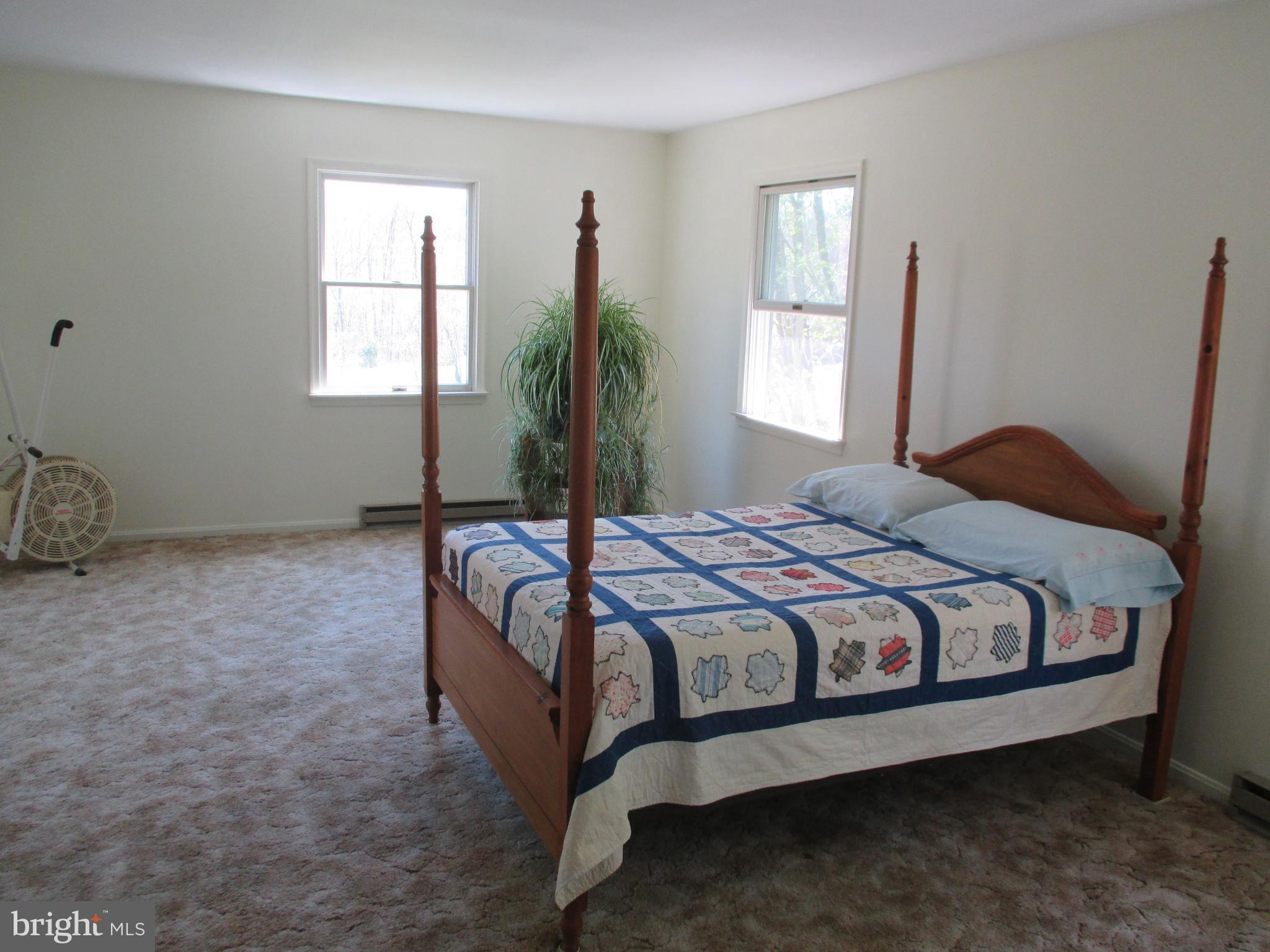 12364 Harvey Road Clear Spring, MD 21722 - Photo 3 of 29 Country living