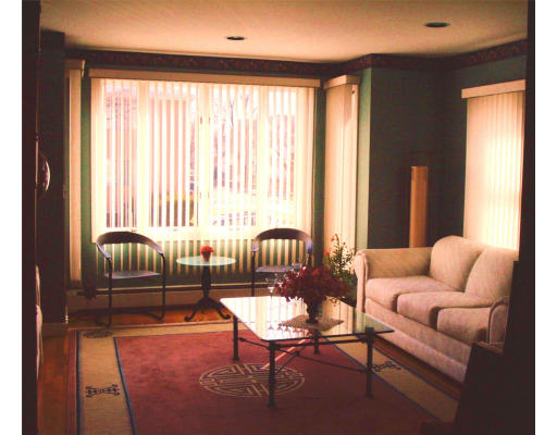 22 Hamilton Road, Unit 1 Belmont, MA 02478 - Photo 4 of 5 Gallery Image 4