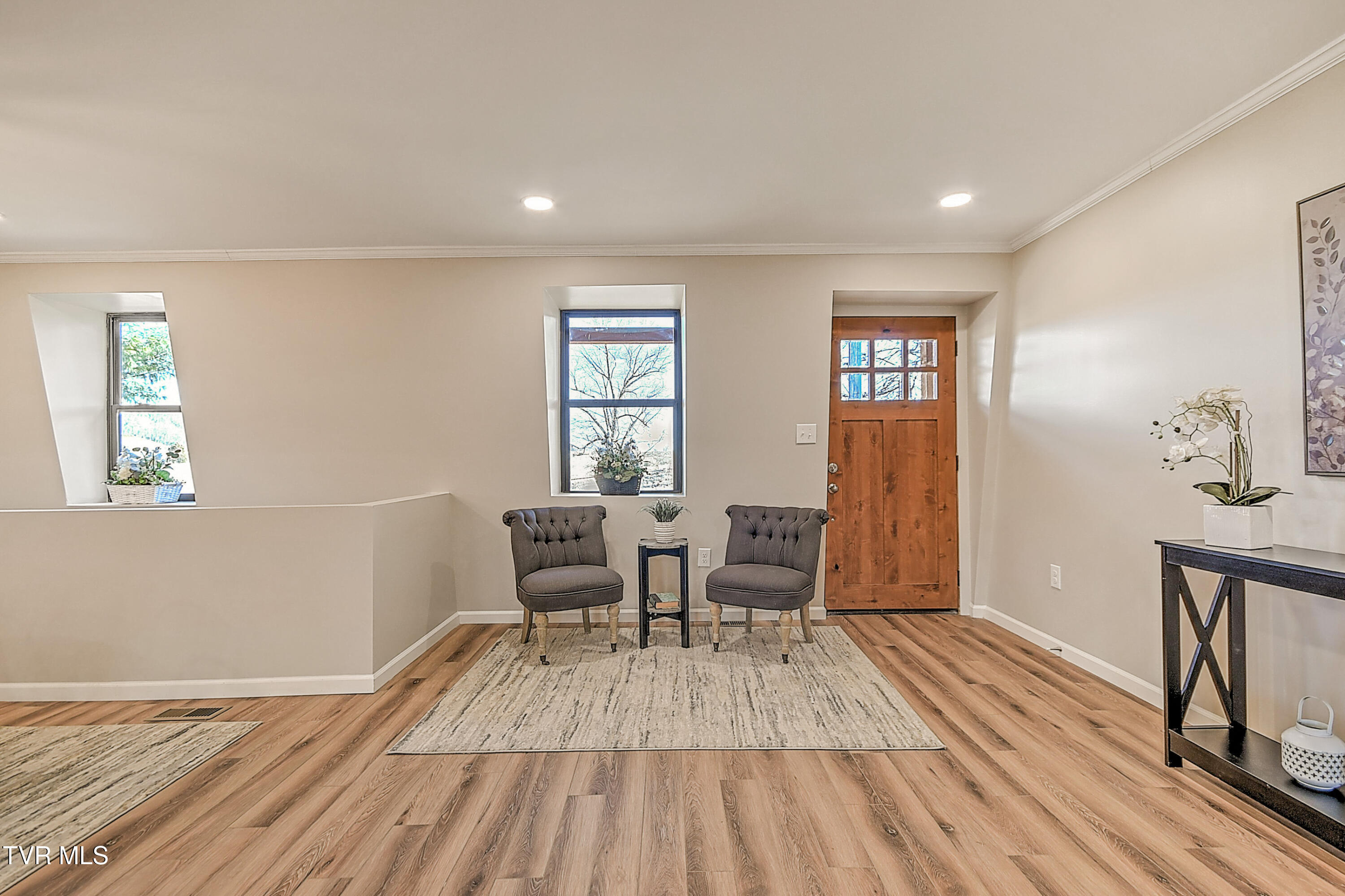 443 Henson Road Bristol, TN 37620 - Photo 5 of 60 443 Henson Gunit-7