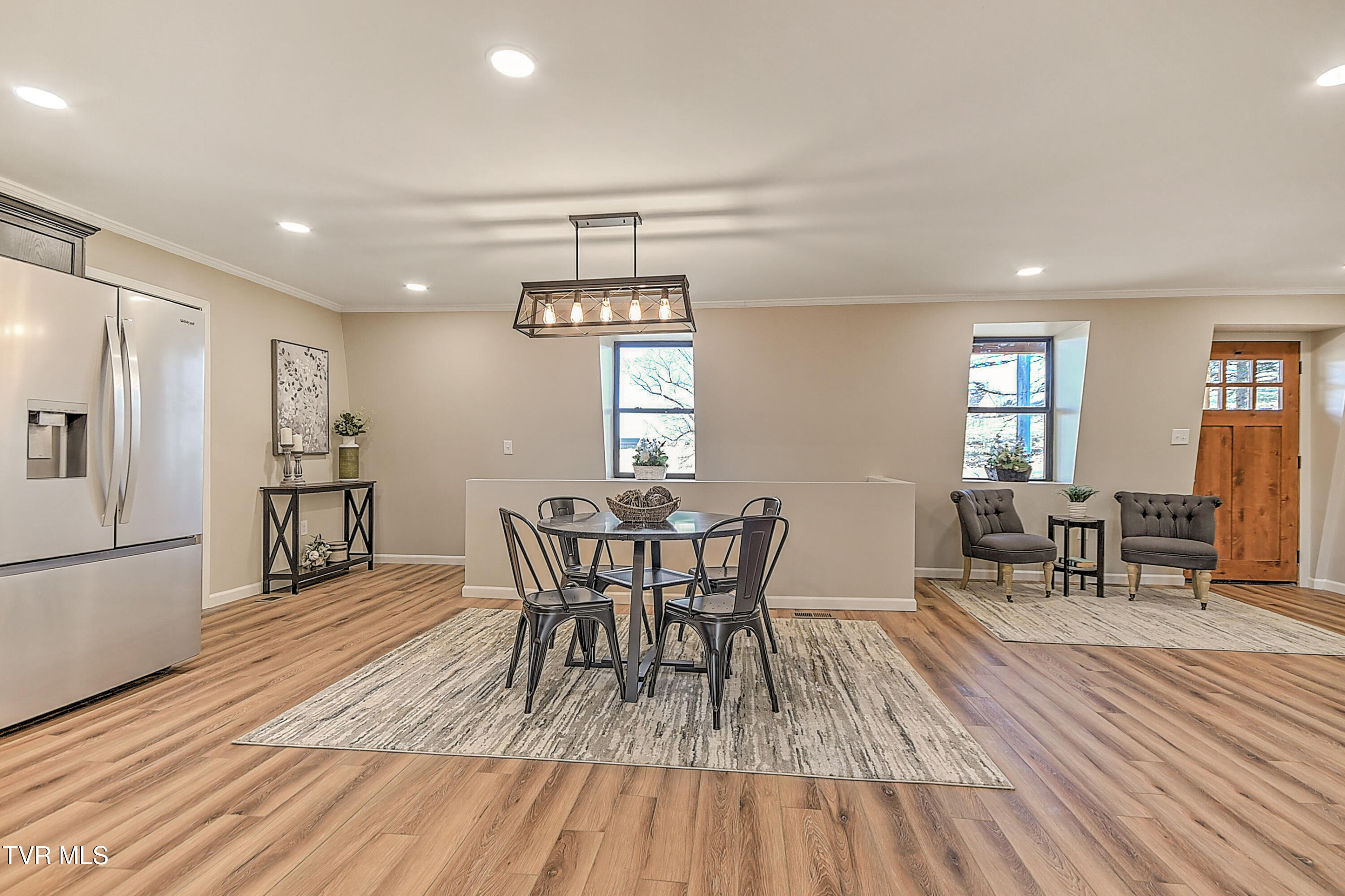 443 Henson Road Bristol, TN 37620 - Photo 8 of 60 443 Henson Gunit-12