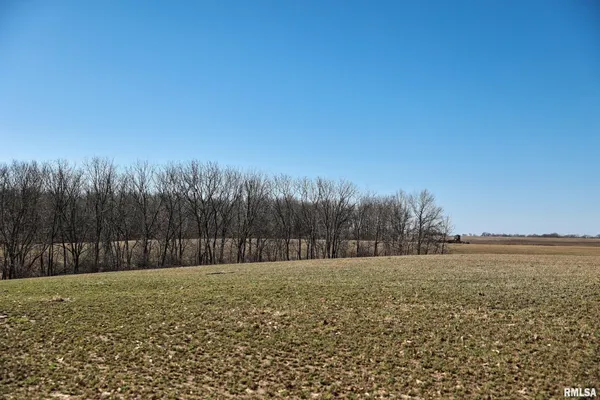 $395,000 | 3065 East County Road 1000, Plymouth, IL 62367