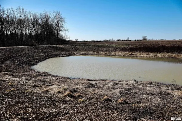 $395,000 | 3065 East County Road 1000, Plymouth, IL 62367