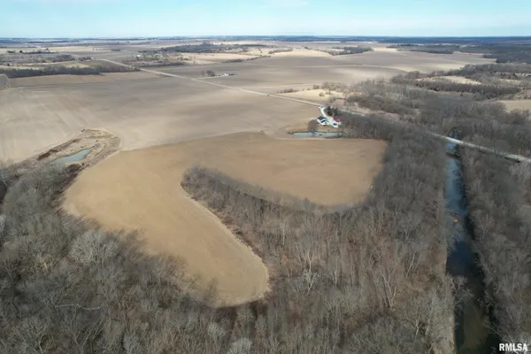 $395,000 | 3065 East County Road 1000, Plymouth, IL 62367