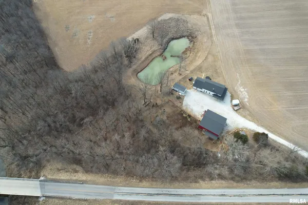 $395,000 | 3065 East County Road 1000, Plymouth, IL 62367