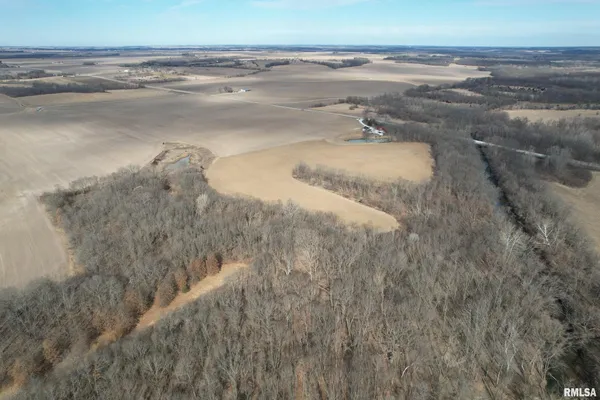 $395,000 | 3065 East County Road 1000, Plymouth, IL 62367