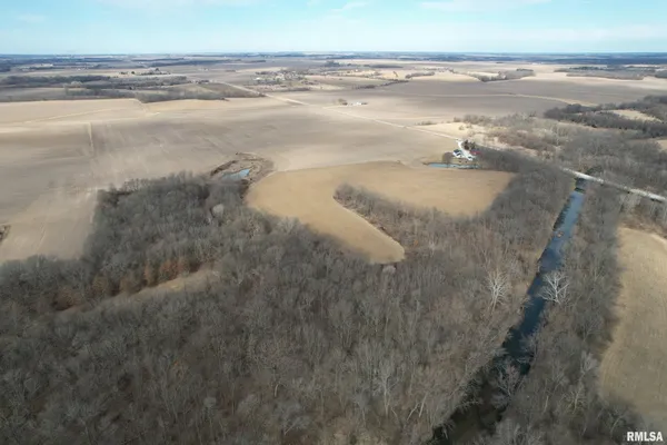 $395,000 | 3065 East County Road 1000, Plymouth, IL 62367