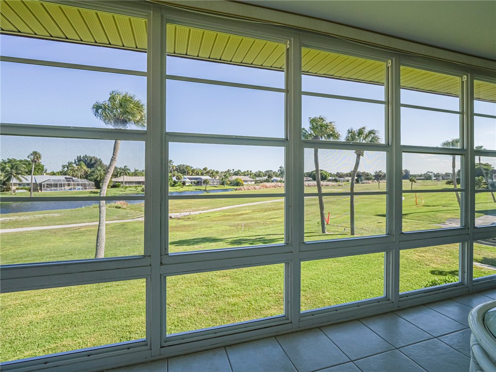 36 Pine Arbor Lane, Unit 202 Vero Beach, FL 32962 - Photo 19 of 33