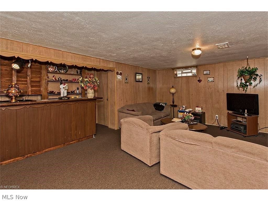 4189 Verona Road Cleveland, OH 44121 - Photo 20 of 28 Gallery Image 20