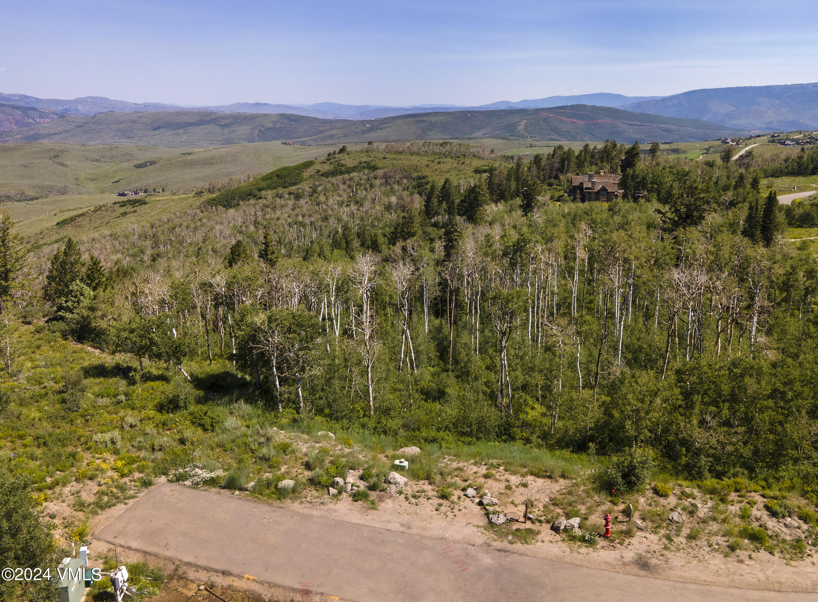907 Webb Peak Edwards, CO 81632 - Photo 17 of 17 a view of a lush green field