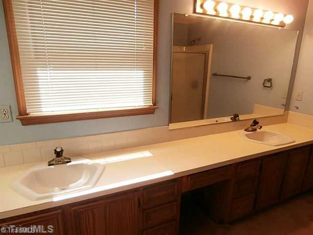 6979 Bridgewood Road Clemmons, NC 27012 - Photo 14 of 15 Master Bath/Spa. Space! how is that for Counter Space!