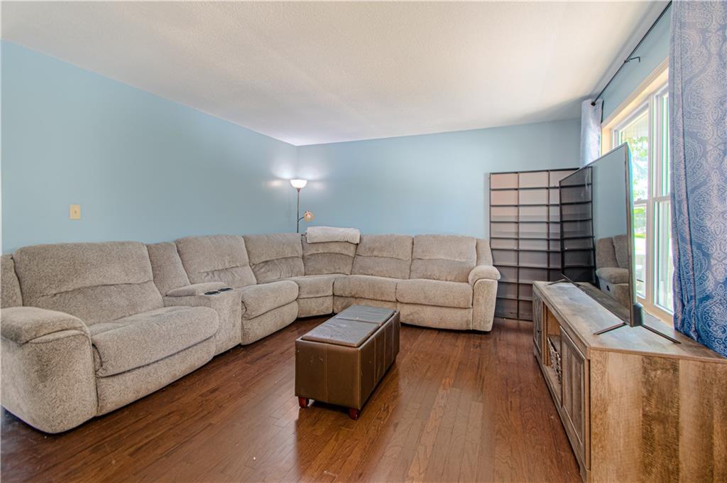 620 Meadowlark Road Lansing, KS 66043 - Photo 7 of 40 Gallery Image 7