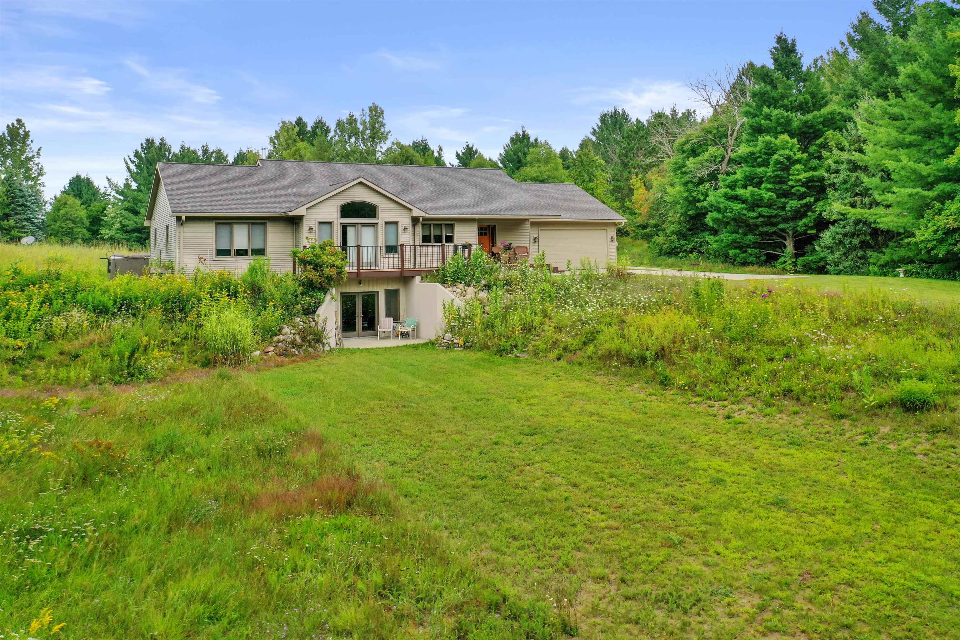11395 East 46 Road Cadillac, MI 49601 - Photo 3 of 75 1914871-2.JPG