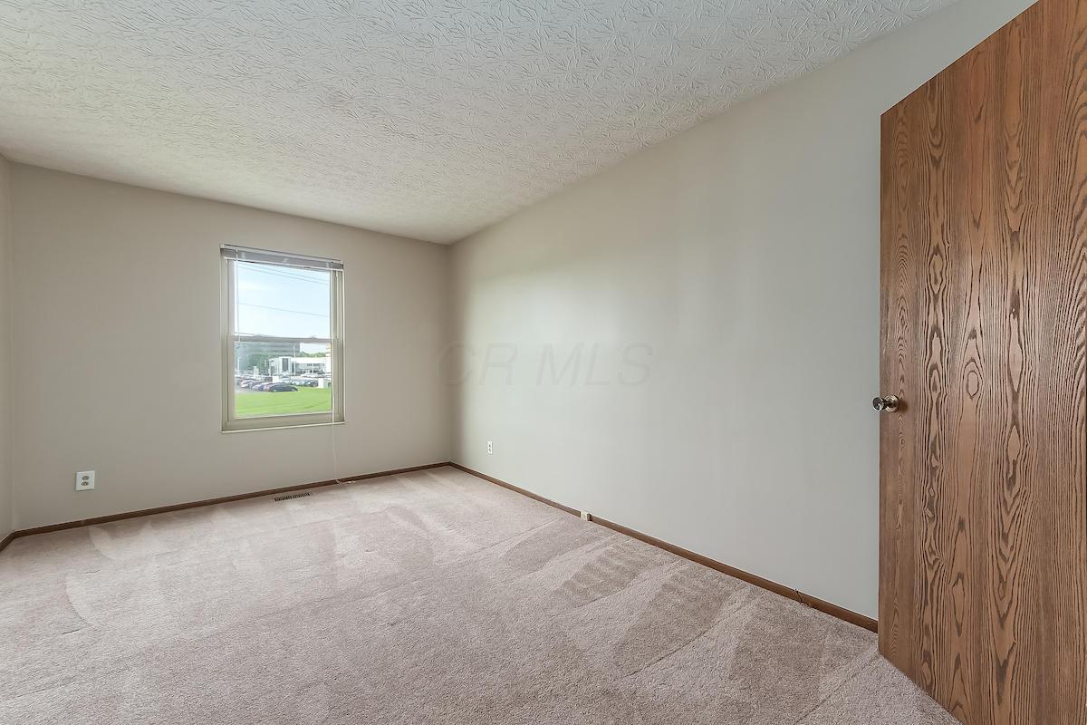 2422 Billingsley Road Columbus, OH 43235 - Photo 25 of 30