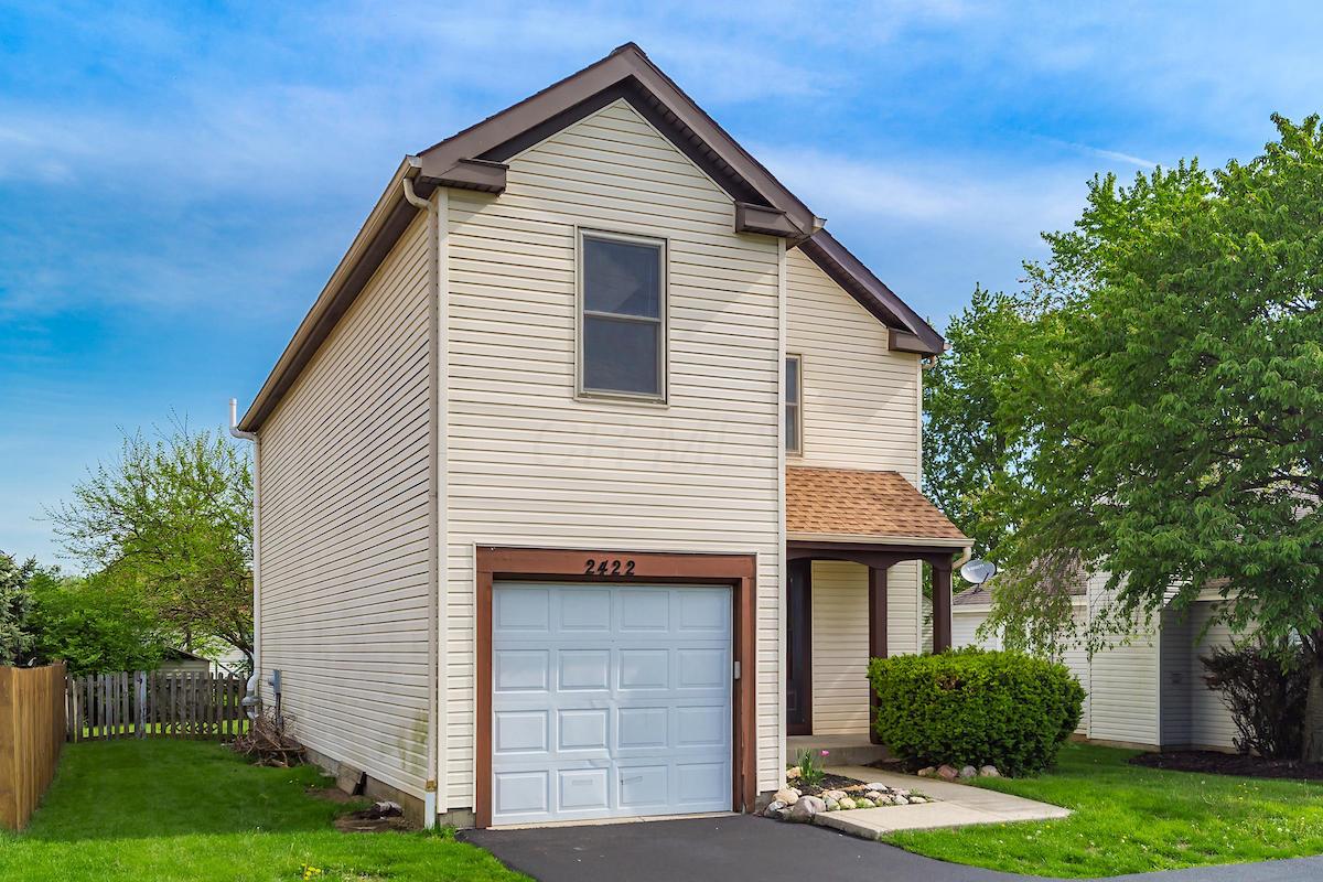 2422 Billingsley Road Columbus, OH 43235 - Photo 3 of 30