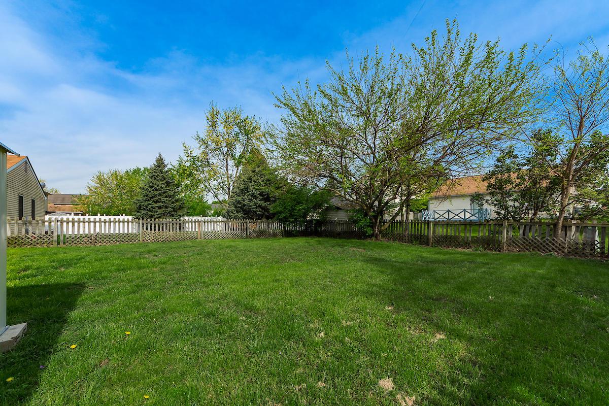 2422 Billingsley Road Columbus, OH 43235 - Photo 8 of 30