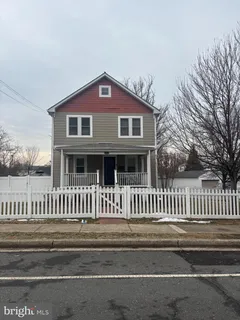 $1,200,000 | 3423 7th Street South, Arlington, VA 22204