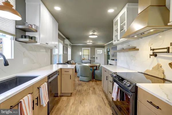 $1,200,000 | 3423 7th Street South, Arlington, VA 22204