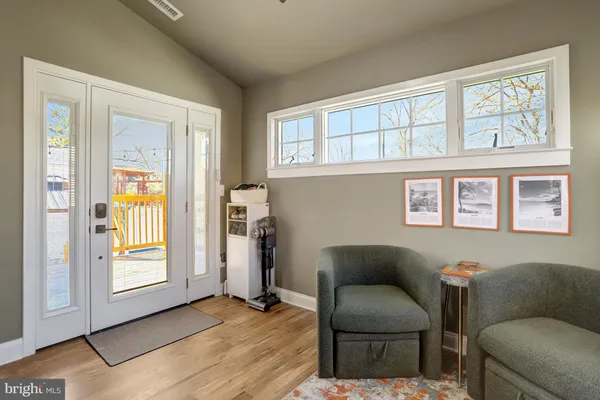 $1,200,000 | 3423 7th Street South, Arlington, VA 22204