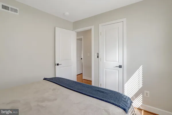 $1,200,000 | 3423 7th Street South, Arlington, VA 22204