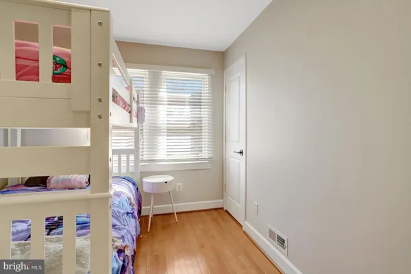 $1,200,000 | 3423 7th Street South, Arlington, VA 22204