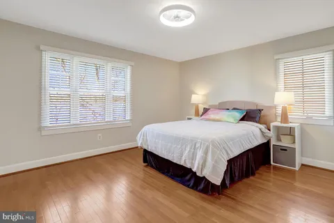 $1,200,000 | 3423 7th Street South, Arlington, VA 22204