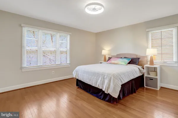 $1,200,000 | 3423 7th Street South, Arlington, VA 22204