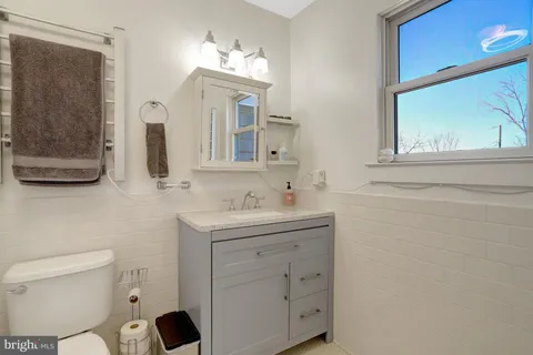 $1,200,000 | 3423 7th Street South, Arlington, VA 22204