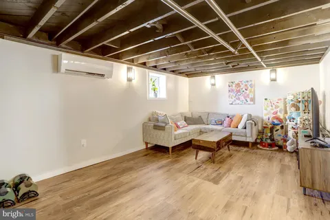 $1,200,000 | 3423 7th Street South, Arlington, VA 22204