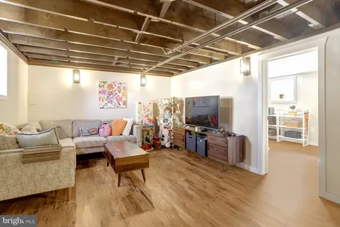 $1,200,000 | 3423 7th Street South, Arlington, VA 22204