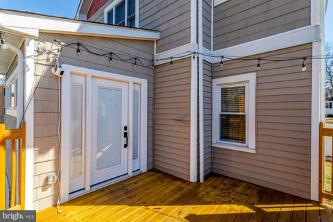 $1,200,000 | 3423 7th Street South, Arlington, VA 22204