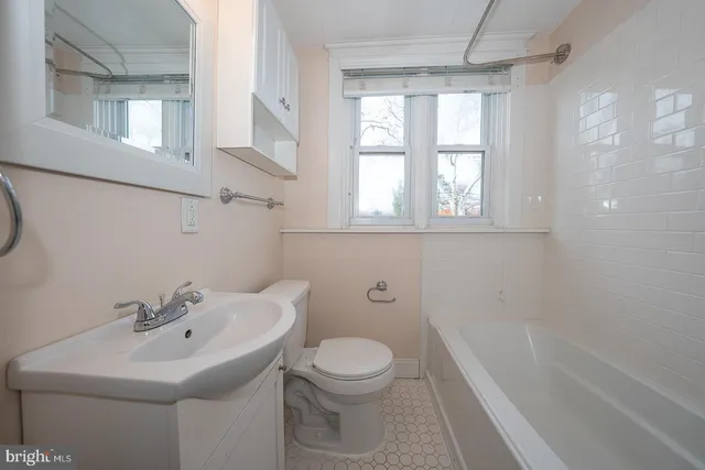 $4,750 | 24 North Highland Avenue, Bala Cynwyd, PA 19004