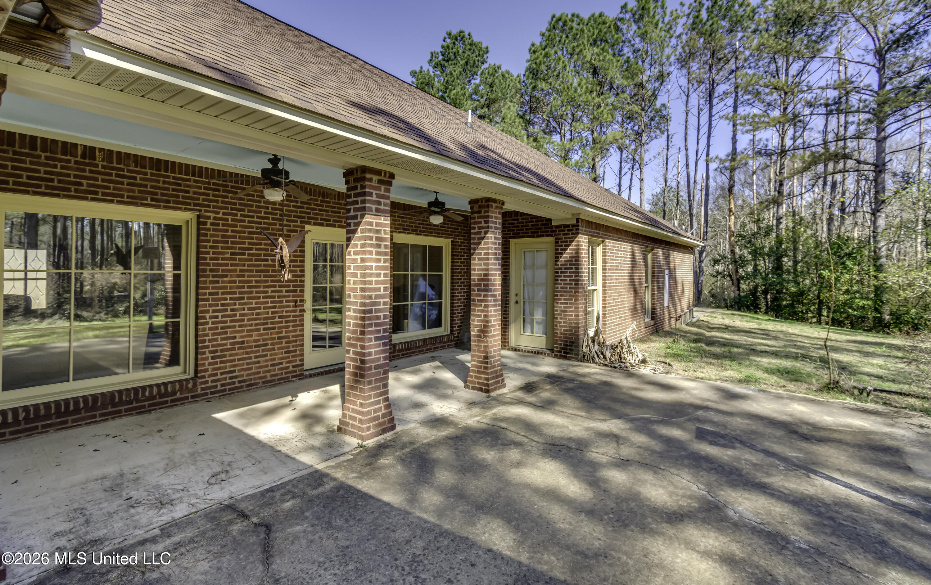 2084 6 Mile Road Crystal Springs, MS 39059 - Photo 31 of 35 2084 Six Mile Road--13